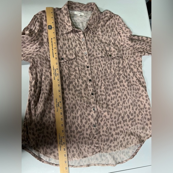 Maurices Leopard Button Down Utility Shirt Womens XL - Picture 7 of 7